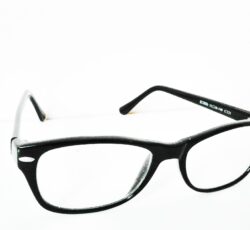 عینک طبی نور