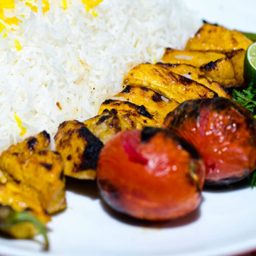 تهیه غذای ماهان(برادران سوری)