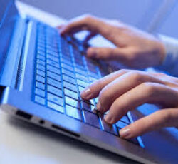 خدمات اینترنتی و کامپیوتری