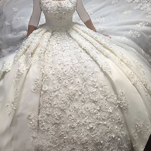 مزون لباس عروس و مجلسی  ساحل طلایی