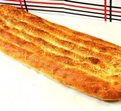 نان سنتی لواش و بربری