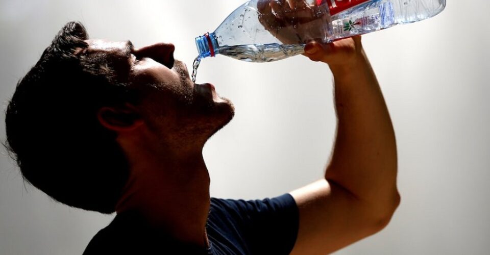 انسان بدون آب چند روز می‌تواند دوام بیاورد؟