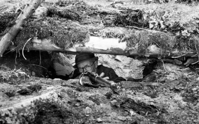 «سیمو هایها» ملقب به «مرگ سفید»؛ مرگبارترین و مخوف‌ترین تک تیرانداز تاریخ جهان