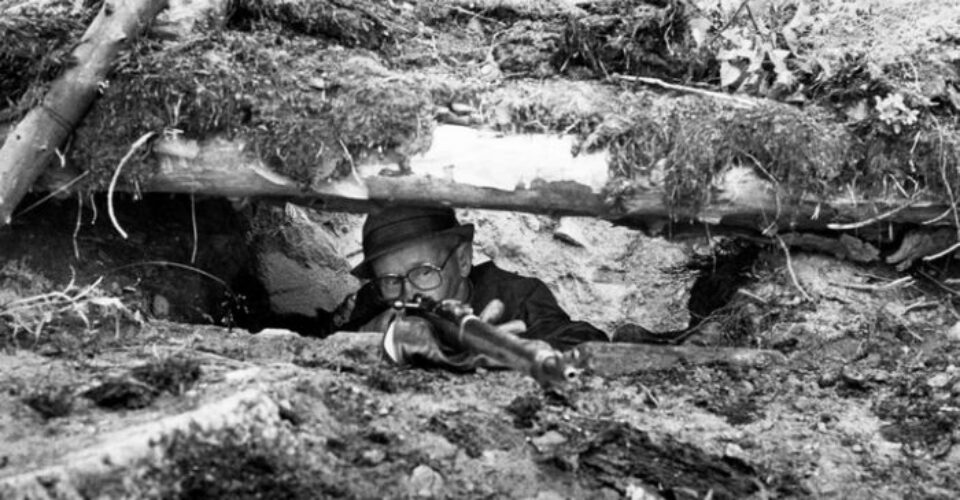 «سیمو هایها» ملقب به «مرگ سفید»؛ مرگبارترین و مخوف‌ترین تک تیرانداز تاریخ جهان