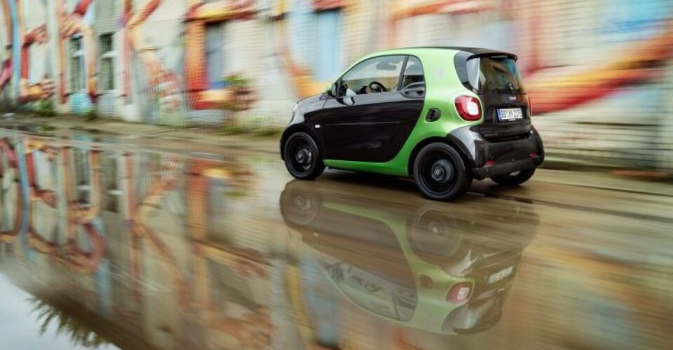 شروعی سبز برای سال ۲۰۱۸؛ فروش عجیب خودروهای الکتریکی در آلمان