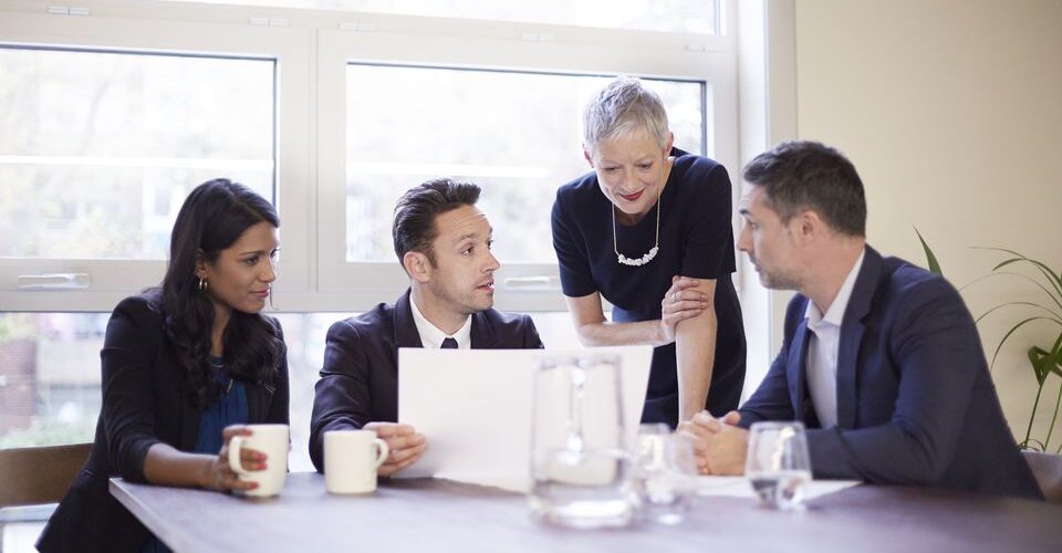 هرگز در مورد این مسایل با همکاران خود حرف نزنید