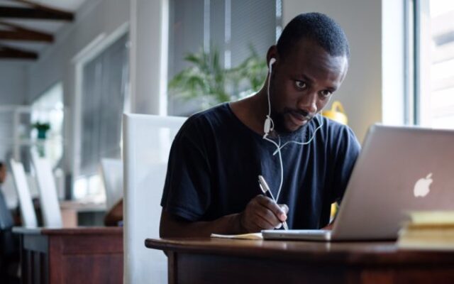 ۶ کاری که افراد موفق پس از بازگشت از تعطیلات طولانی انجام می دهند