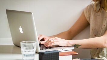 ۱۱ عادت ساده‌ای که موجب بهتر شدن کیفیت زندگی شما می‌شوند