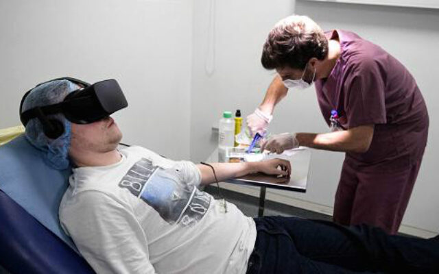 آیا واقعیت مجازی می‌تواند جای آرام‌ بخش و مسکن‌ را بگیرد