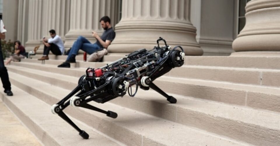 یوزپلنگ رباتیک MIT بدون نیاز به دوربین موانع را پشت سر می گذارد